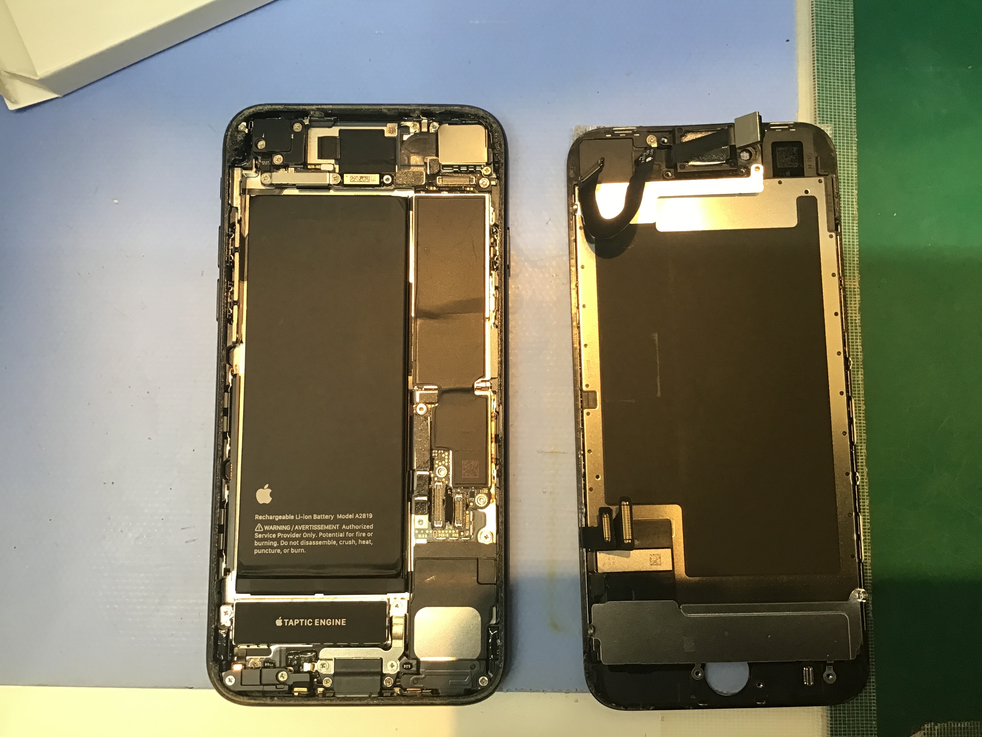 iPhoneSE3のバッテリー交換は、データそのまま・即日修理のスマホ修理工房　相模原店へ！